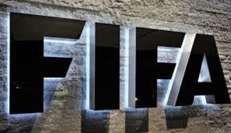 الفيفا تدرس رفع التغييرات أثناء المباراة إلى أربعة بدلا من ثلاثة
