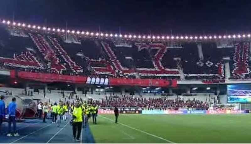 بالفيديو.. المسامعية يبدعون بتيفو عالمي