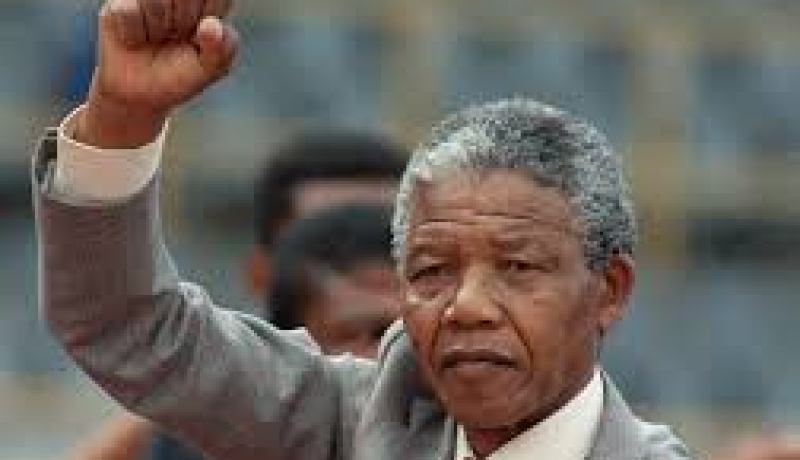 مؤسسة الأرشيف الوطني تنظم معرضا تخليدا للزعيم الإفريقي نيلسون مانديلا