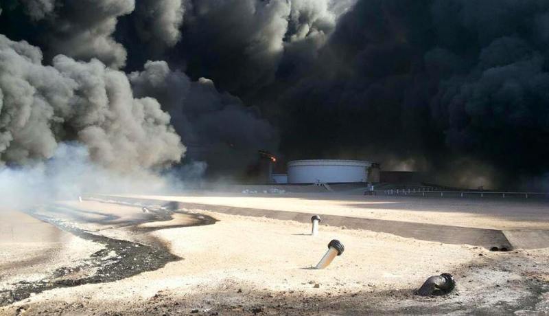 حرق 5 خزانات نفطية بمرفأ السدرة