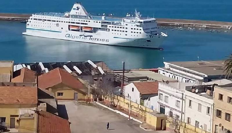 بالصور…..انطلاق الرحلة الأولى للخط البحري مستغانم- فالنسيا الاسبانية