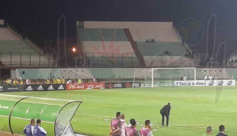 بالصور… إقبال جماهيري ضعيف بالتشاكر ومقاطعة الأنصار تتواصل