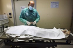 يطعن طليقتـــــــه ويخرج أحشاءها ثم‮ ‬يشرب من دمـــــها باسطــــــــــــاوالي