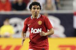 رافايل يمدد عقده مع مانشستر يونايتد