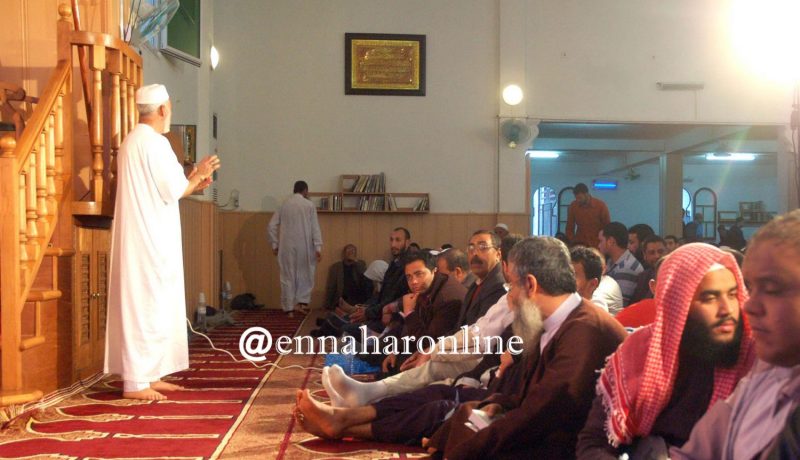 محمد عيسى: خطبة موحدة حول مخاطر التواصل الإجتماعي