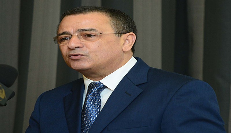 بوشوارب  من حقي ندافع على بلادي
