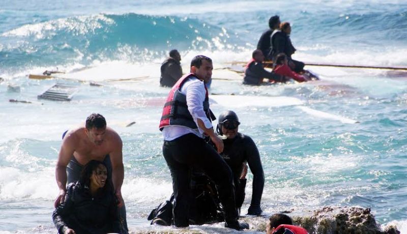 سفينة فرنسية تنقذ 217 مهاجرا بالقرب من السواحل الليبية
