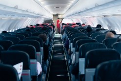 لهذا السبب يجب أن تحجز أسوأ مقعد في الطائرة.. !