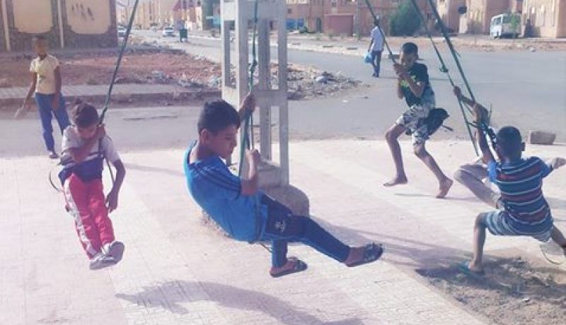 صورة.. عندما يفتقد الأطفال لأماكن الترفيه