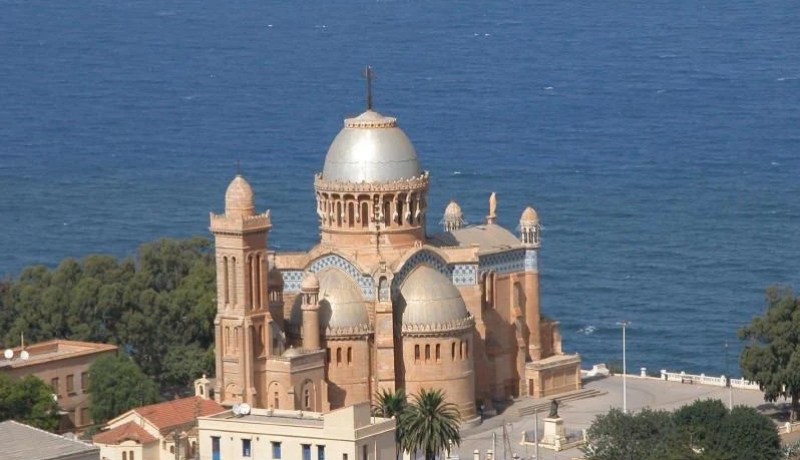 200 ألف جزائري اعتنقو المسحية خلال 30 سنة