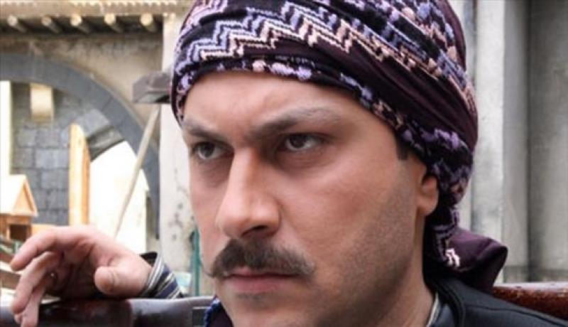 وائل شرف ينفي ما تمّ تداوله حول ذمّ بديله في باب الحارة 8