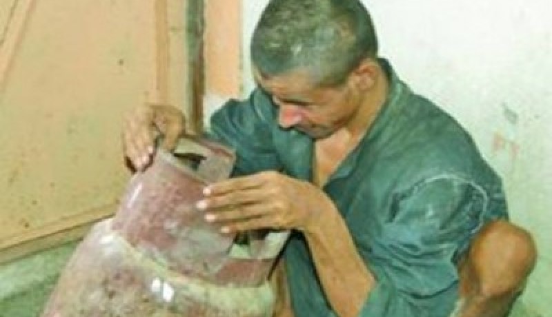 كبّل زوجته وفتح قارورات الغاز وتركها تصارع الموت مع ابنيها بالبويرة