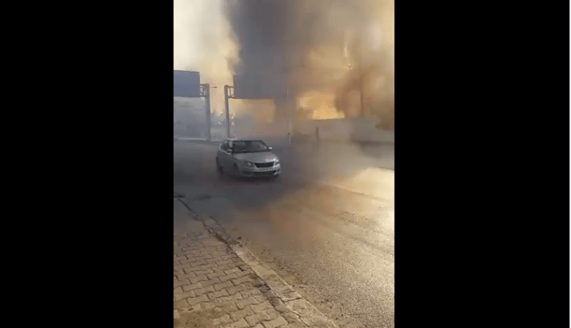 بالفيديو والصور.. نشوب حريق مهول بحظيرة سيارات في القبة