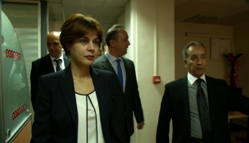 فرعون تعلن عن انجاز كابلين بحريين من الألياف البصرية بين الجزائر واسبانيا