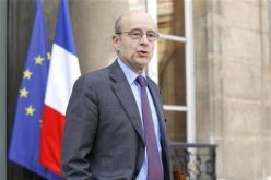 فرنسا وجود المدنيين يعقد الغارات الجوية على ليبيا