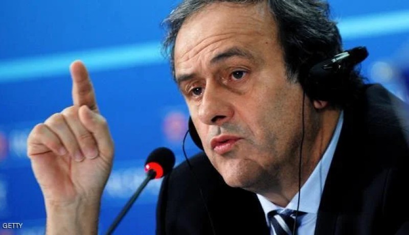 بلاتيني يقر بتلقيه مبلغ مليوني فرنك سويسري من الفيفا