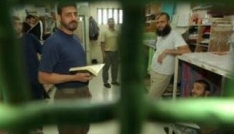 إضراب 24 أسيرا فلسطينيا مريضا في سجن إسرائيلي