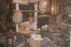 الموندول مهارة جزائرية محضة