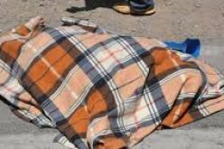 رجل في حالة هيستيريا يذبح شابين في بشار