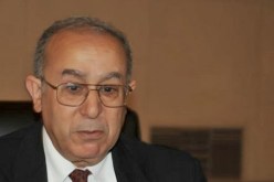 لعمامرة يكشف عن تنظيم اجتماع غير رسمي بالجزائر لدراسة الوضع في البلدان المجاورة