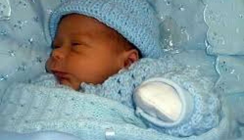 ظاهرة الإجهاض ورمي الأجنة والمواليد الجدد في القمامات والشوارع في توسع خطير:نساء تسعين لتجنب الفضيحة وآخرون يوسّعون دائرة الثراء بتعميم الإجهاض وأكثر من 30 جثة رضيع منذ مطلع 2008 بوهران .. والإسقاط قد يصل إلى 50 ألف دينار