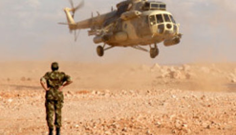 الجيش الوطني الشعبي يوقف مهربين ويحجز مبالغ مالية بجانت