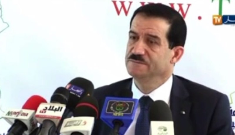 بالفيديو: غول يدافع عن بوتفليقة