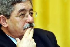 تسريبات إعلامية تكشف أن أحمد أويحي سيترأس جولة المشاورات السياسية لصياغة مشروع تعديل الدستور