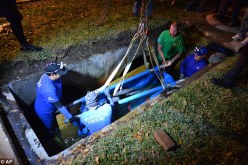 بالصور والفيديو العثور على 19 خرفا بحريا داخل أنابيب الصرف الصحي