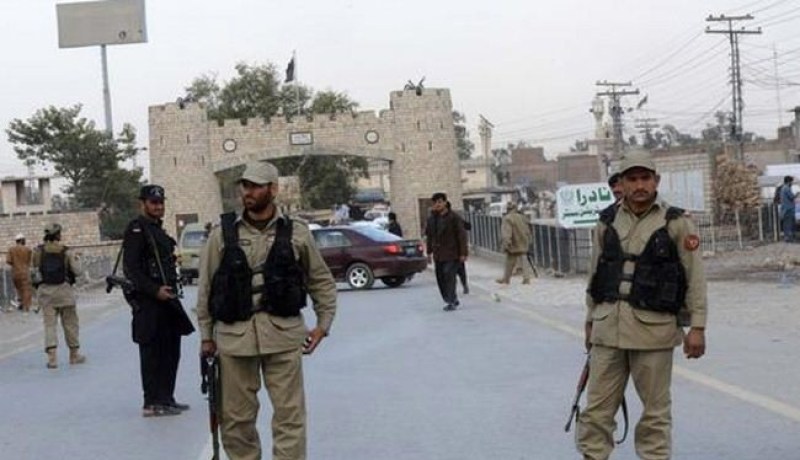 مسلحون يقتلون 19 شخصا كانوا يستقلون حافلتين في باكستان