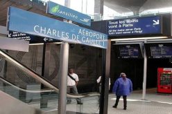 شخصان يثيران الهلع في مطار باريس.. والسبب
