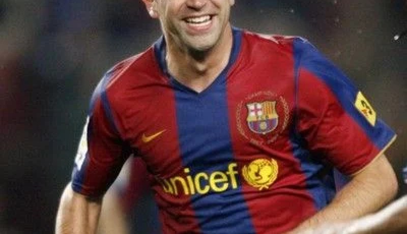 تشافي: سان جرمان مرشح للمنافسة للقب دوري الأبطال