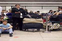 المطارات الفرنسية تشهد إلغاء وتأخير بعض رحلاتها مع بدء إضراب نقابات الطيران