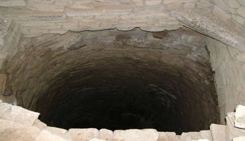 وفاة عجوز مختلة عقليا اثر سقوطها في بئر بالأربعاء