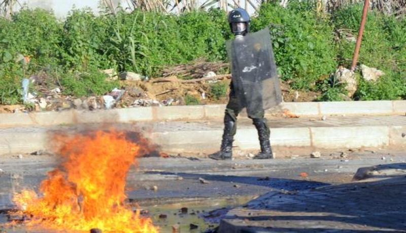 مقتل شرطيين وإصابة اثنين آخرين برصاص مسلحين في منطقة القبائل