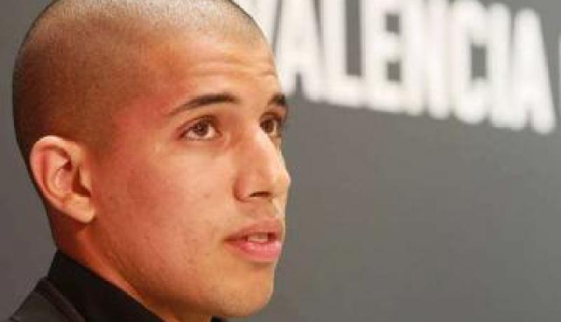 باريس سان جيرمان الفرنسي يريد التعاقد مع الجزائري سفيان فيغولي