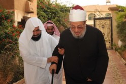 فرنسا تلغي منح تأشيرة الدخول للقرضاوي والمصري
