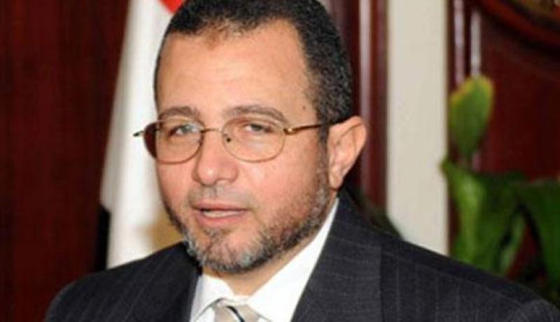 قنديل يبحث في اجتماع وزارى تنظيم عملية الاستفتاء