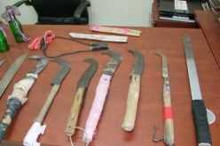 إكتشاف ورشة سرية لصنع الأسلحة البيضاء بعد مداهمة محل لبيع الخمور في تلمسان