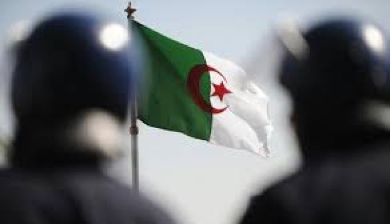 الوزير الاول يؤكد ان الحكومة تهتم قبل كل شيء على استقرار الجزائر