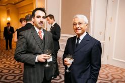 شكيب خليل يحدث زوبعة في البرلمان