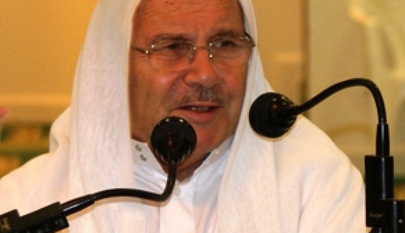 النابلسي يبكي حبا للجزائر ويدعو لنشر قيم الوسطية والاعتدال