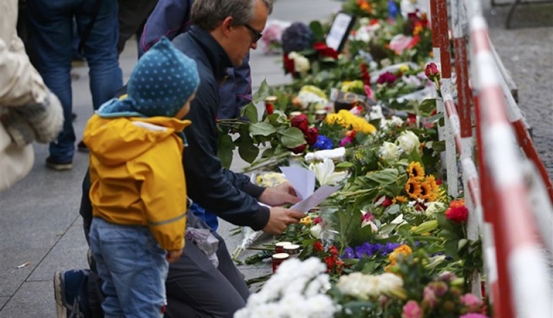 سجن زوجين زعما أنهما من ضحايا هجمات باريس