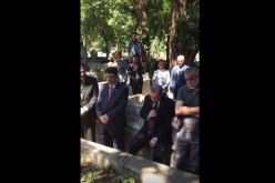 بالفيديو.. أردوغان يقرأ القرآن في جنازة أحد أقاربه