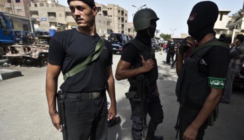 مصر .. 8 قتلى و3 جرحى في هجوم على حاجز أمني بالقاهرة