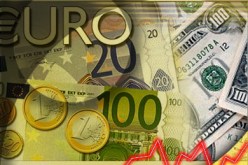 العملة الأمريكية تتراجع بسبب إرتفاع أسعار النفط