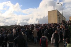 مئات التلاميذ وعائلاتهم يخرجون في مسيرة تنديدا بمقتل التلميذ «كمال» في سكيكدة