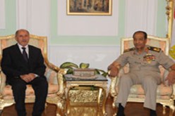 المشير طنطاوي يصل إلى ليبيا لبناء علاقات تعاون جديدة