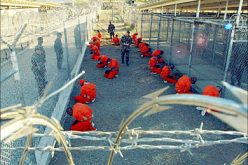 فرنسا تستلم لخضر بومدين المعتقل السابق في سجن غوانتانامو