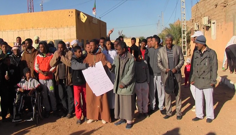 جرحى بعد احتجاجات سلمية للمطالبة بالتنمية بقرية الزغامرة في بشار